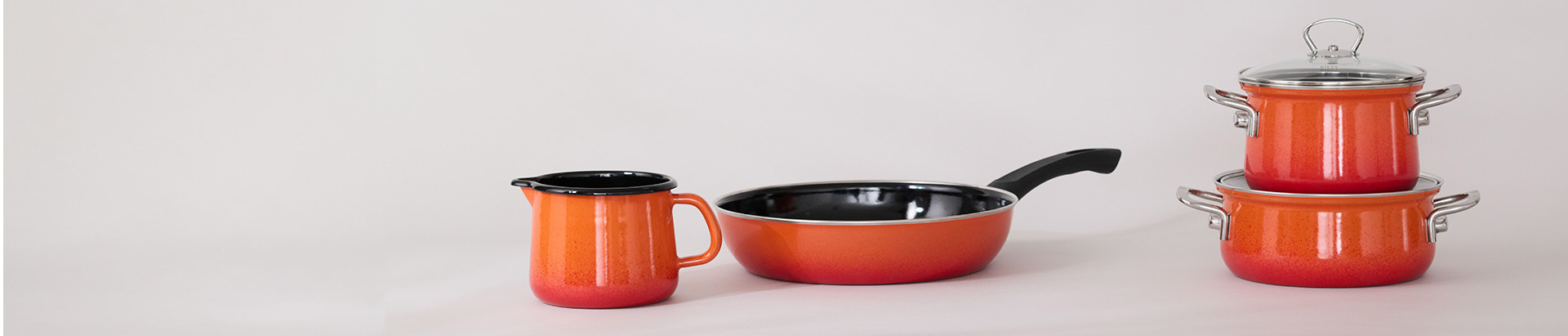 Orangene Töpfe