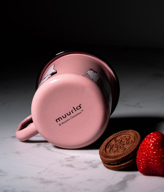rosa Emaille Tasse mit Nilpferd von Muurla
